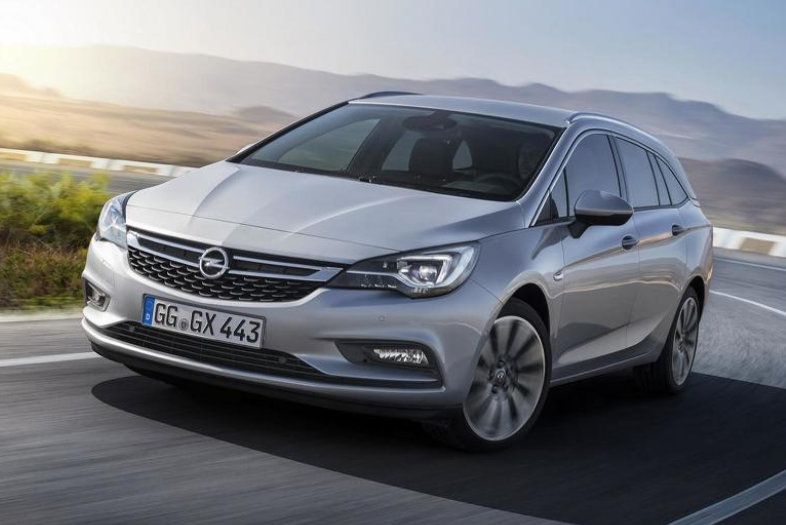 Íme, az új Opel Astra kombi! 8