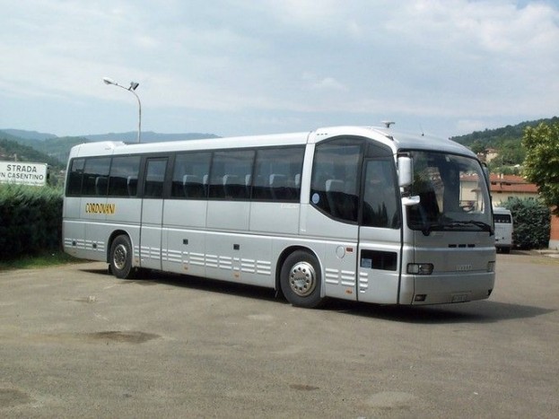 Az EuroClass turistabusszal még mindig lehet találkozni az olasz utakon. 