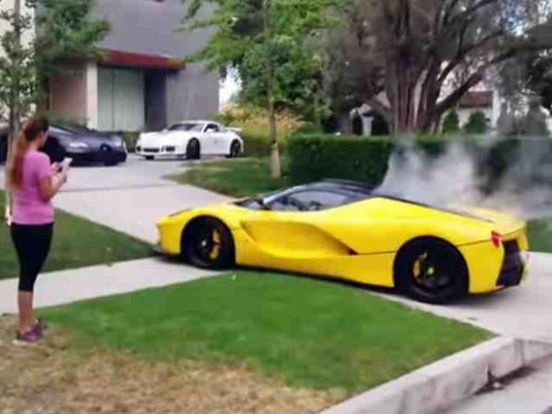 Füstölve jelezte a Ferrari, nem bírja a hajtást