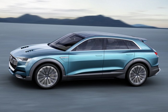 Árammal megy terepre az Audi 8