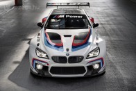 Luxusautóból versenyautó: BMW M6 GT3… 33