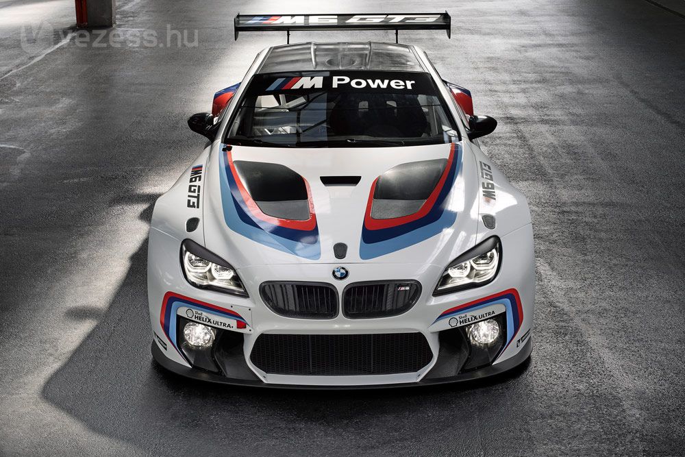 Luxusautóból versenyautó: BMW M6 GT3… 11