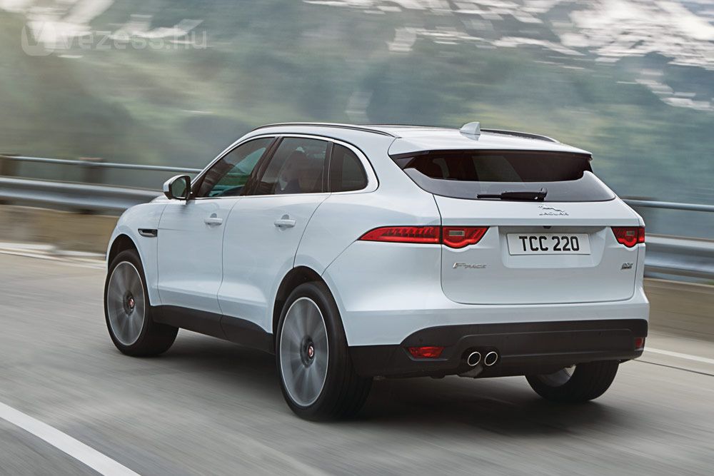 Karkötővel nyílik a Jaguar első SUV-ja, az F-Pace 17