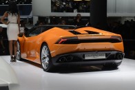 Nekivetkőzött a Lamborghini Huracán 32