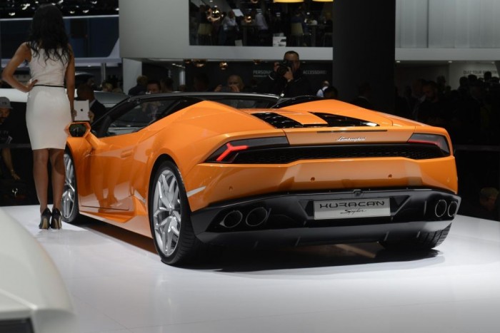 Nekivetkőzött a Lamborghini Huracán 6