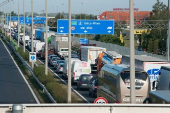 Uniós kártérítést kérnek a magyar fuvarozók