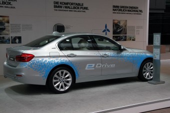 Átfogó villamosítás a BMW-nél