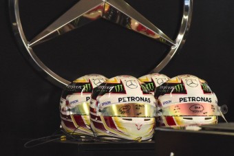 F1: Hamilton átveszi a stafétát Sennától?