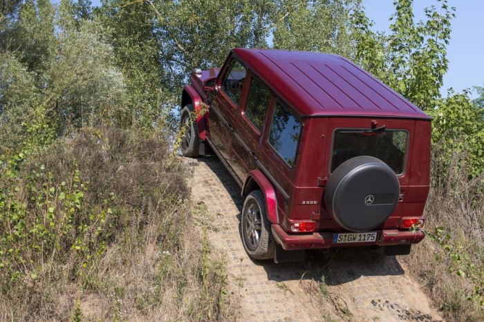 Sportmotort szereltek a Mercedes legendás terepjárójába 7