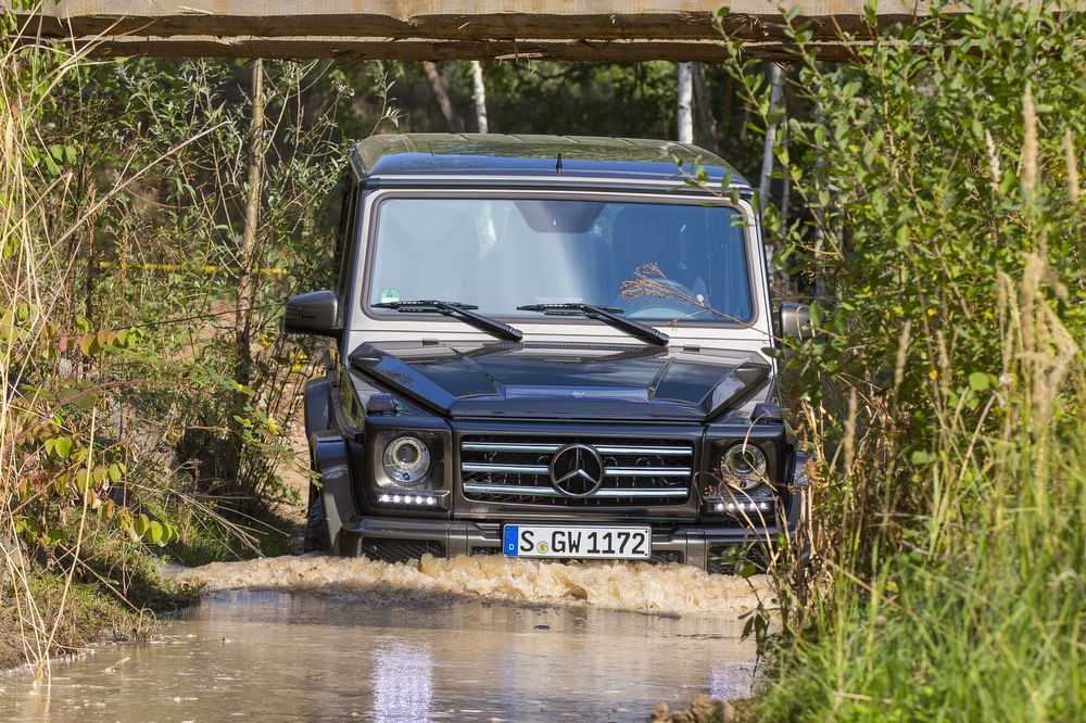 Sportmotort szereltek a Mercedes legendás terepjárójába 23