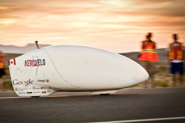 A bringa, amivel simán bemér a traffipax