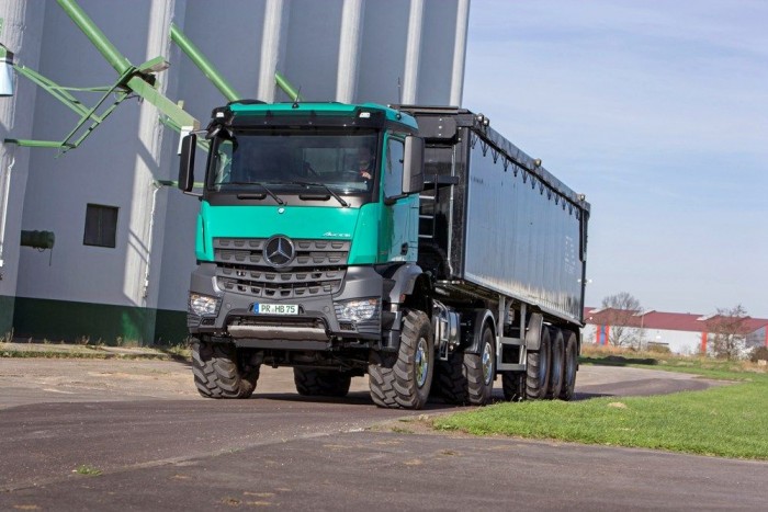 Jönnek a mezőgazdasági Unimogok 8 | Vezess Jönnek a mezőgazdasági Unimogok 8