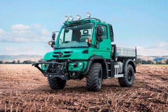 Jönnek a mezőgazdasági Unimogok