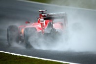 F1: Button ködösít a visszavonulásról 74