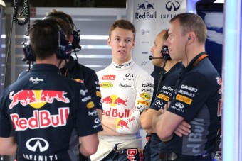 F1: Red Bull-elsőség a szuzukai esőben