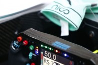 F1: Button ködösít a visszavonulásról 88