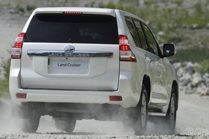 Új motort, új váltót kapott a Toyota Land Cruiser 5 | Vezess Új motort, új váltót kapott a Toyota Land Cruiser 5