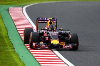 F1: Szánalmas kavarás a Red Bull új motorja körül