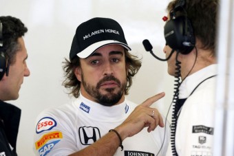 F1: Alonso végleg elveszítette a türelmét