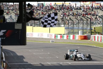 F1: Nincs veszélyben a Mercedes-dominancia