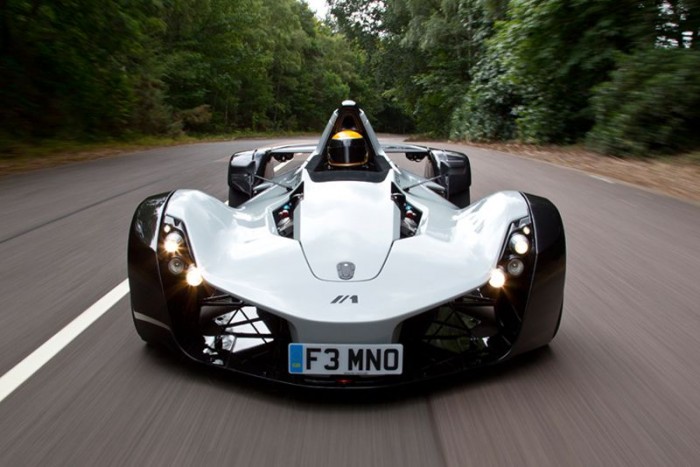 A Budán karambolozó milliárdos meglepő autót vett 5