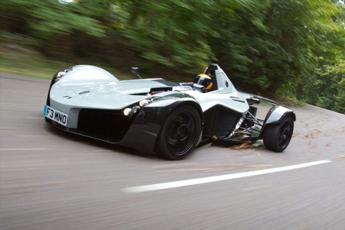 A Budán karambolozó milliárdos meglepő autót vett 6