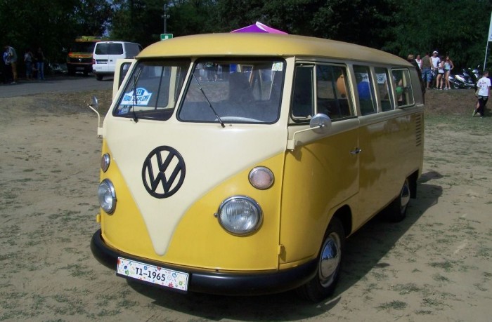 Gyönyörködj koros Transporterekben! 6 | Vezess Egy gyönyörű, első generációs példány, mely olyan hatást kelt mintha most jött volna ki a gyárból.