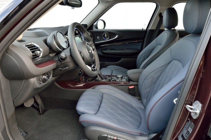 Vezettük: Mini Clubman – 2016 14 | Vezess A Chesterfield-kanapék ihlették a legdrágább üléskárpitot