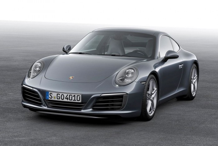 Porsche 911 991 II: már a Porschében is a fogyasztás a fontos 8 Maradt a hétfokozatú kézi és a hétgangos PDK automatikus váltó. A fogaskerekek erősebbek, a manuálisban kéttárcsás a kuplung