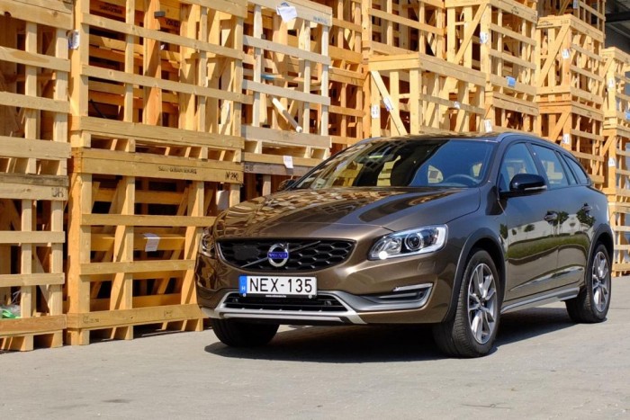 Teszt: Volvo V60 D4 AWD Cross Country 6