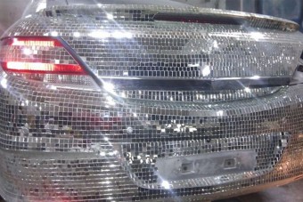 És a tükörgömbautót láttad már?