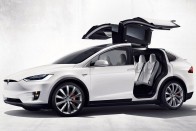 Mindent visz a Tesla elektromos szuper-terepjárója 10