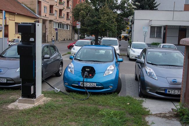 Ennek a városnak is van már villanyautó-gyorstöltője