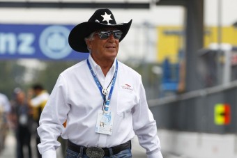 A legenda félti a Forma-1-et