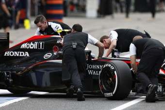 F1: A McLaren-vezér sem adna motort a Red Bullnak