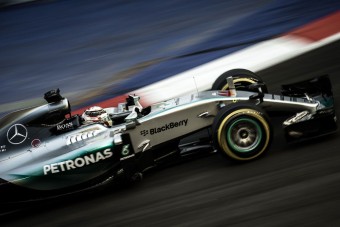 F1: A Mercedes fél a hétvégétől