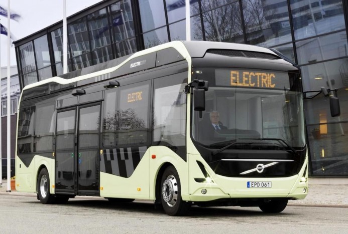 Milliárdokat lehet megtakarítani elektromos buszokkal