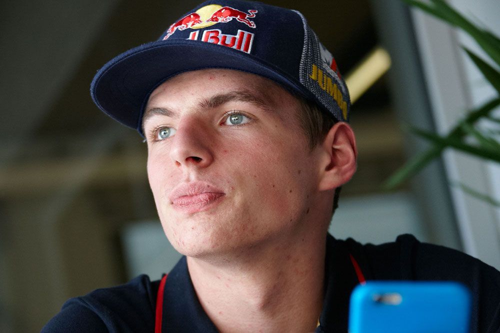 F1: A Ferrarihoz menekül Verstappen? 9