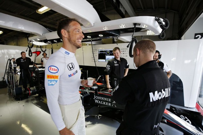 F1: Button marad a McLarennél 6