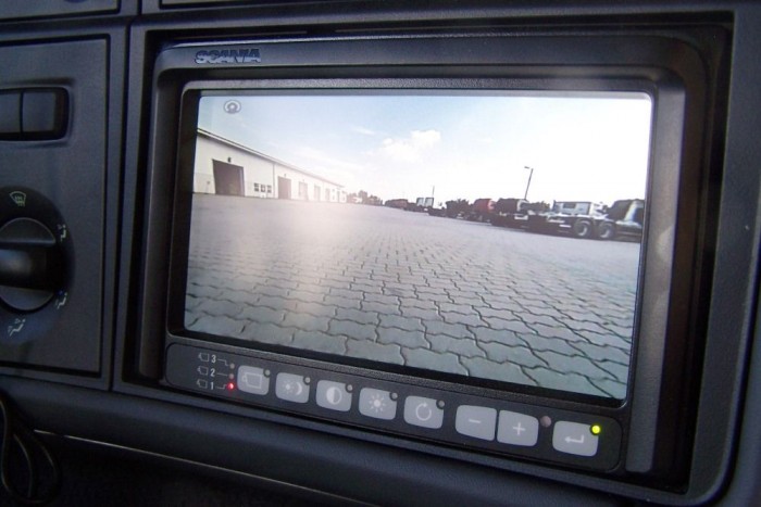 Gázos teherautó az egykori bringagyártótól 9 | Vezess A tolatókamera objektíve előtt semmi sem maradhat észrevétlenül.