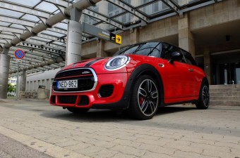 Teszt: MINI John Cooper Works