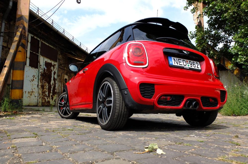 Teszt: MINI John Cooper Works 14