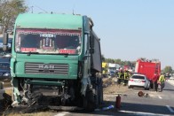 Sokkal több halott a magyar utakon 12