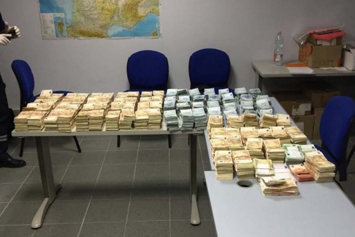 600 milliónyi készpénzzel autózott Magyarországra 3