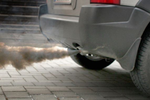 Jóval szennyezőbbek az európai autók, mint kellene