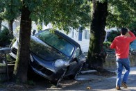 Szörnyű pusztítást végzett a víz a francia utakon – videó 25