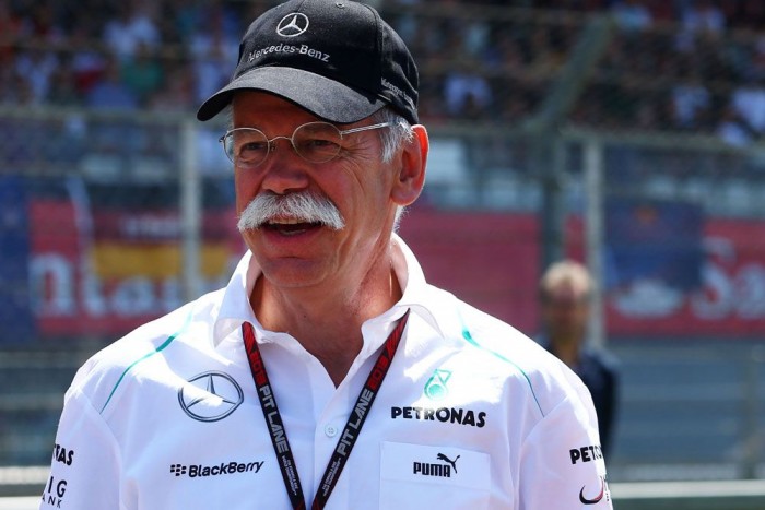 F1: A nézők szavazzanak a kerékcserékről? 3 | Vezess F1: A nézők szavazzanak a kerékcserékről? 3