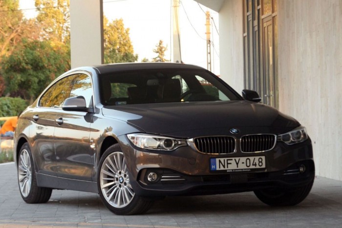 Teszt: BMW 420d Gran Coupé 6 Míg széria futóművel az 5-ös nem agilisabb az E-osztálynál, a 3-as és a 4-es sportosság letéteményese