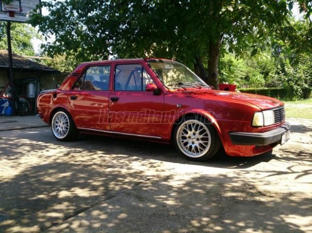 Patent Škoda 120 eladó, 200 lóerővel, beton futóművel. Szerinted mennyi? 5