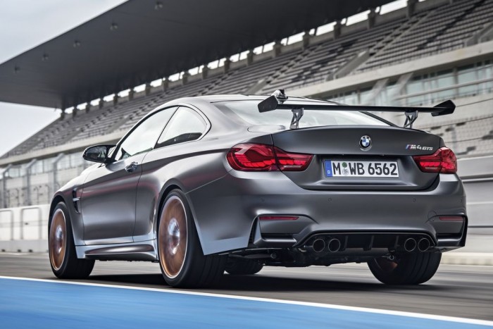 Ez itt a valaha volt leggyorsabb széria BMW 8